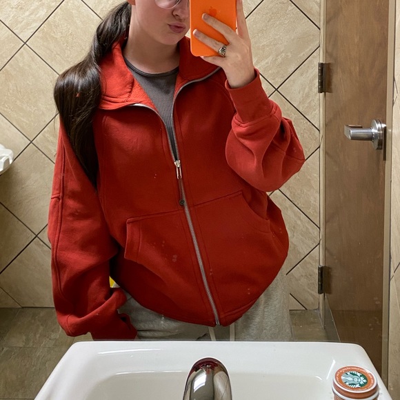 ✨SOLD✨RARE Lululemon Scuba Oversized Full Zip Funnel Neck Cayenne - Picture 11 of 11